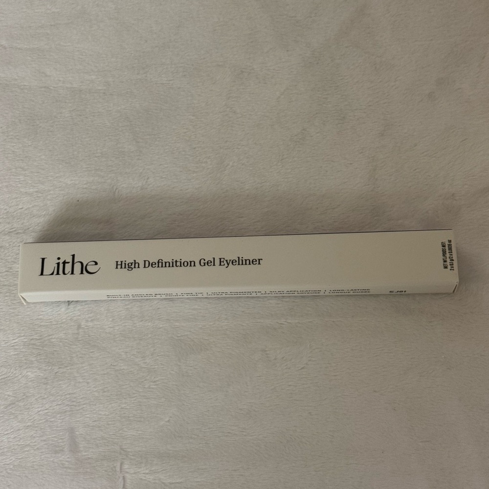 Lithe New High Definition Gel Smudge proof Eyeliner - Galaxy & Blueprint